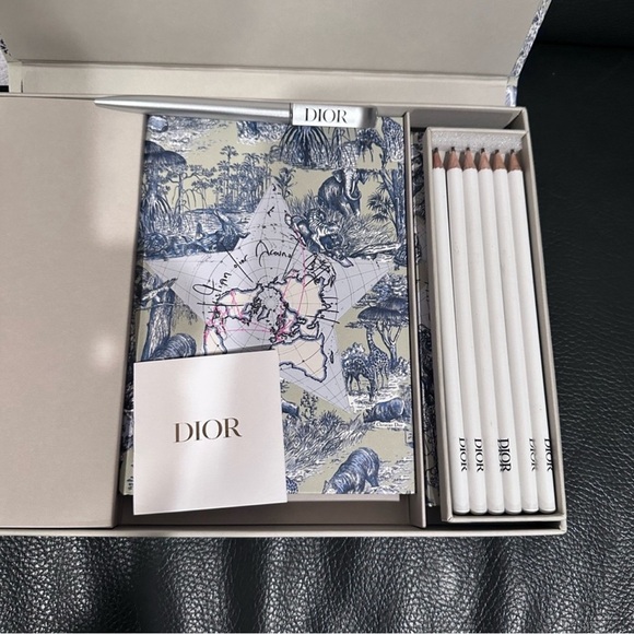 Dior Notebook Set - Picture 2 of 7